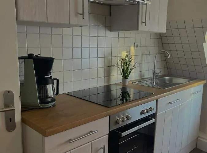 Apartamento Apartment, 3 Zkdb, Balkon, Dachgeschoss, Naehe Duesseldorf *
