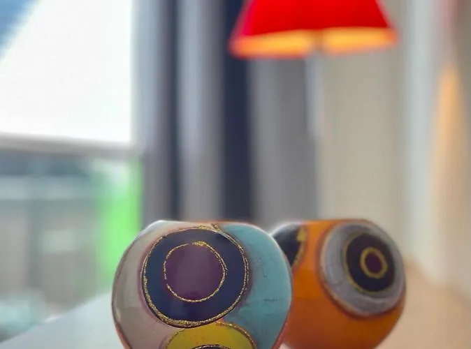 Apartment, 3 Zkdb, Balkon, Dachgeschoss, Naehe Duesseldorf Apartamento