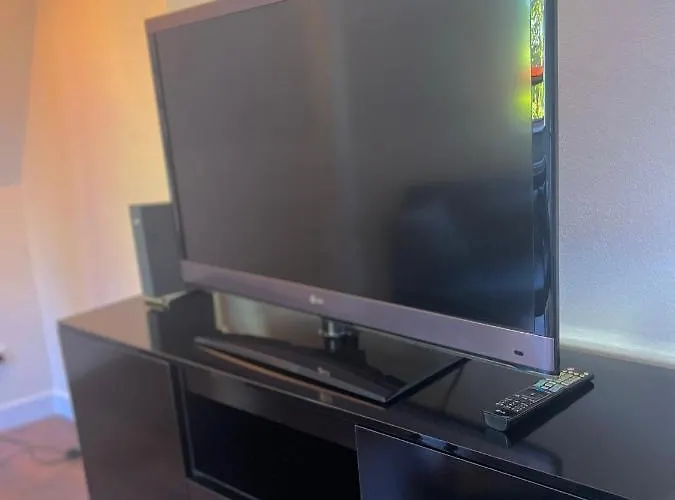 Apartment, 3 Zkdb, Balkon, Dachgeschoss, Naehe Duesseldorf