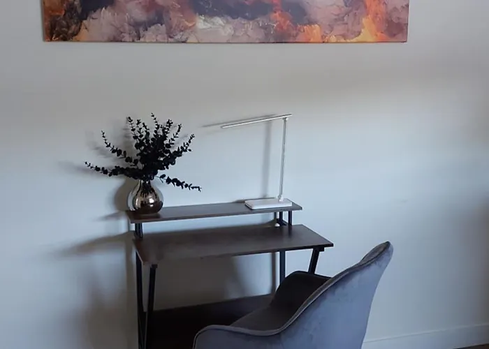 Apartamento Apartment, 3 Zkdb, Balkon, Dachgeschoss, Naehe Duesseldorf Krefeld