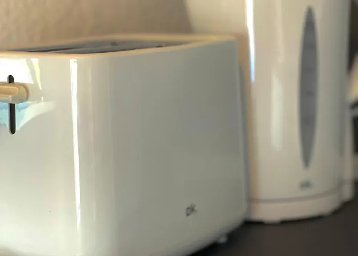 Apartamento Apartment, 3 Zkdb, Balkon, Dachgeschoss, Naehe Duesseldorf *