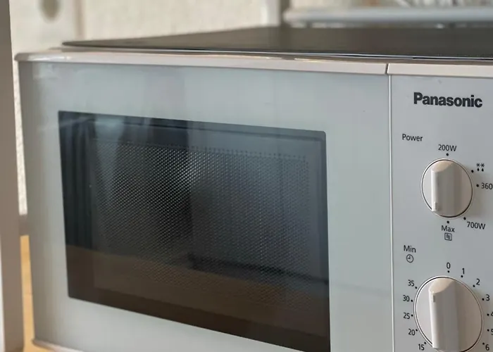 Apartment, 3 Zkdb, Balkon, Dachgeschoss, Naehe Duesseldorf Apartamento *